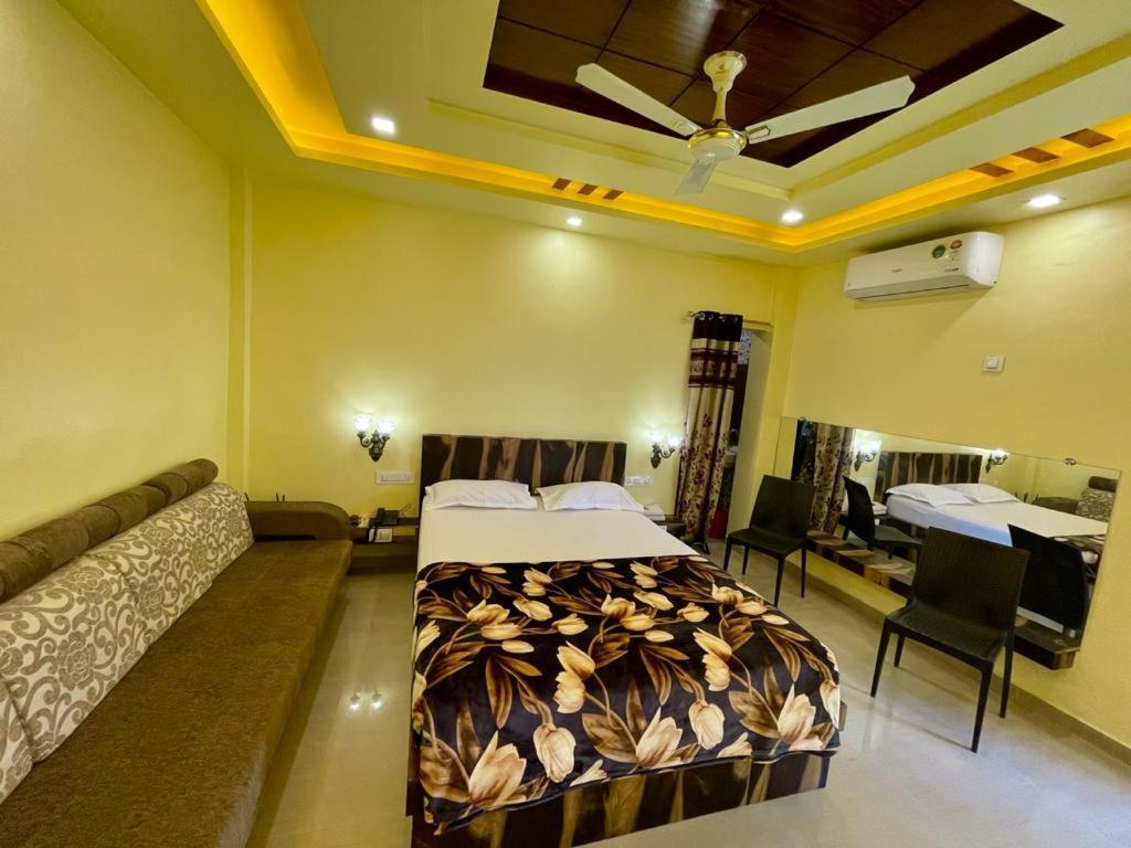 Hotel Saptarang Residency Panhāla Extérieur photo