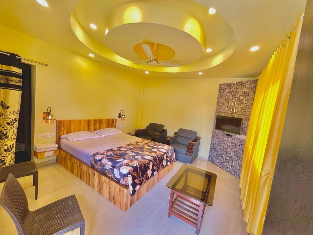 Hotel Saptarang Residency Panhāla Extérieur photo