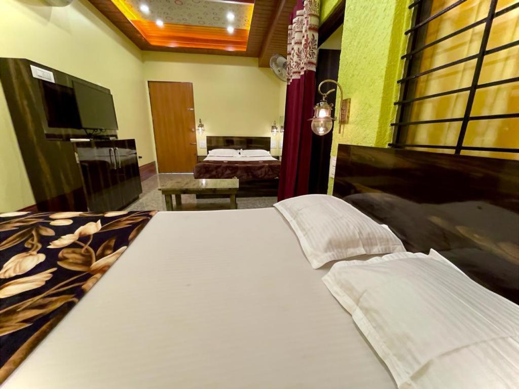 Hotel Saptarang Residency Panhāla Extérieur photo