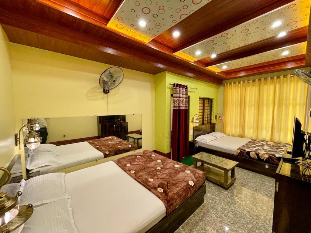 Hotel Saptarang Residency Panhāla Extérieur photo