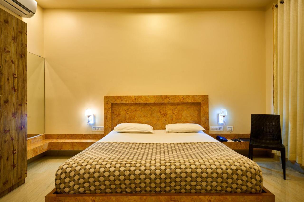 Hotel Saptarang Residency Panhāla Extérieur photo